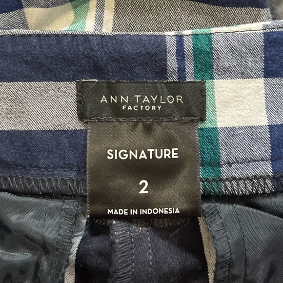 Ann Taylor Women’s Navy Blue Checkered Plaid Straight Leg Pants Slacks Size 2 - Picture 6 of 6